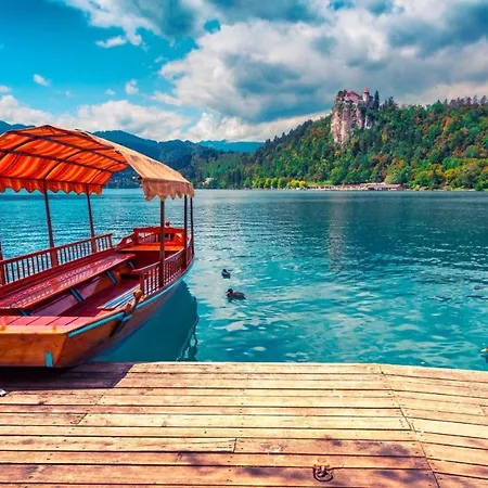 Dom wakacyjny Lake Bled Holiday Home *